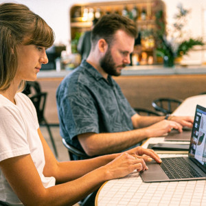 Crea presentaciones interesantes para tus clases online. Top 10 mejores recursos para esto