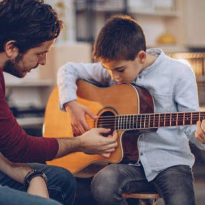 ¿Qué tan rápido aprenderás a tocar la guitarra?