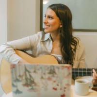Profesor Ana Benítez Guitar - BuscaTuProfesor