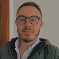 Profesor - Carlos López