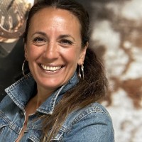 Profesor - Debbie Stylianidis