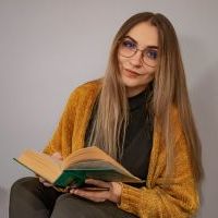 Profesor - Olga Papezhuk