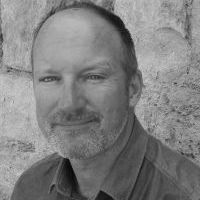 Profesor - Adam Quigley