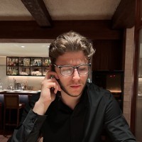 Profesor - Ilia Kondratiuk