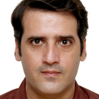 Shenoor Azhar  profesor  Inglés Granada