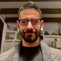 Profesor - Zachary Kline