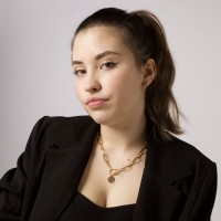 Profesor - Vania Kalon