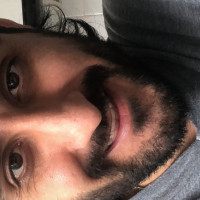 Profesor - Qasim Ali