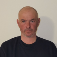 Profesor - Matt Reinhart