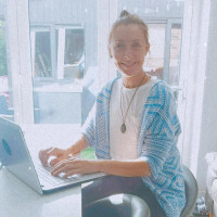 Profesor Jen Butler - BuscaTuProfesor