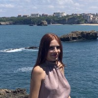 Naiara C.