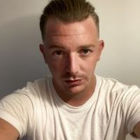 Profesor - Sean Andrew Tobin