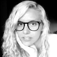 Profesor - Lydia Salar