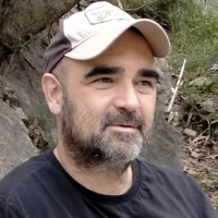 Profesor Pedro Calderón - BuscaTuProfesor