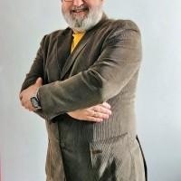 Profesor Hector Riccio - BuscaTuProfesor
